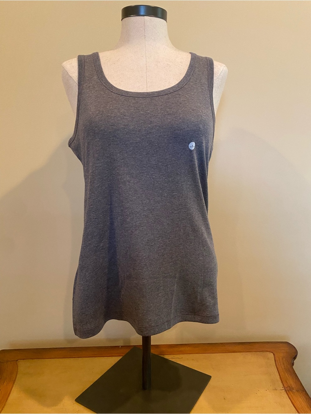 Eddie Bauer Women’s Sleeveless Favorite Medium Heather Gray Tank NWT Size L